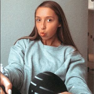 Meet your Posher, Teja